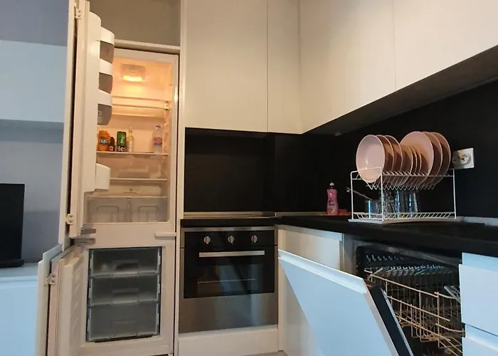 Tiara 152 アパート ソフィア