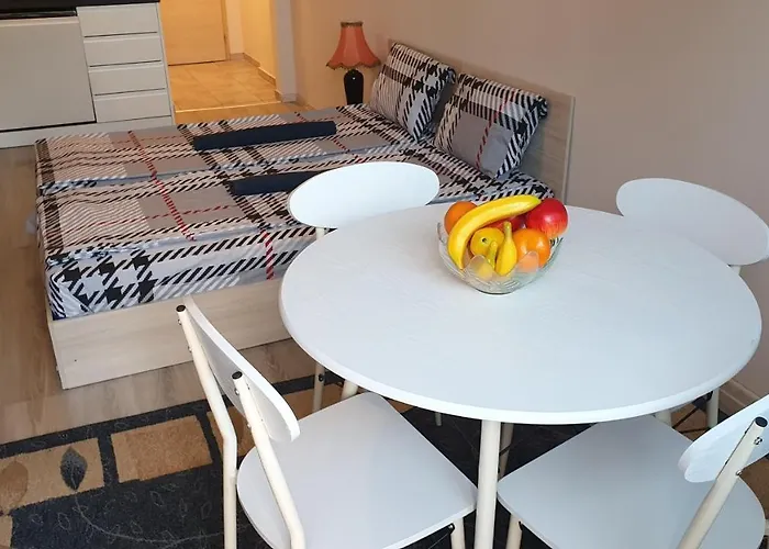 アパート Tiara 152 *