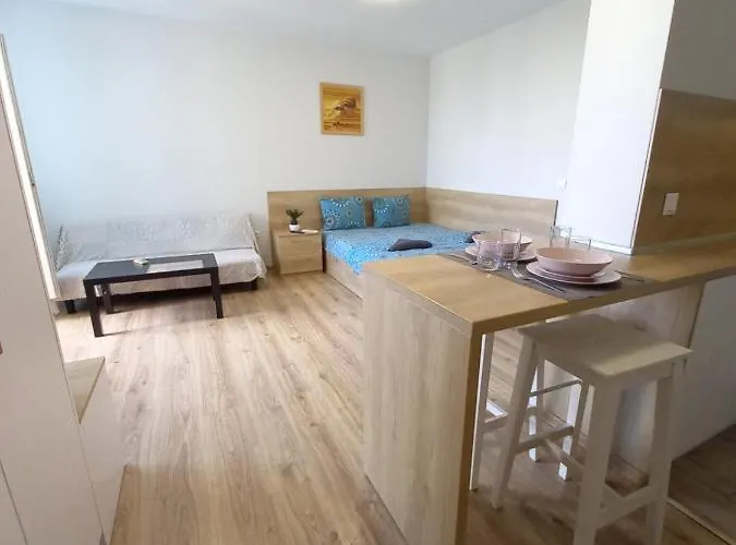 Tiara 152 アパート *