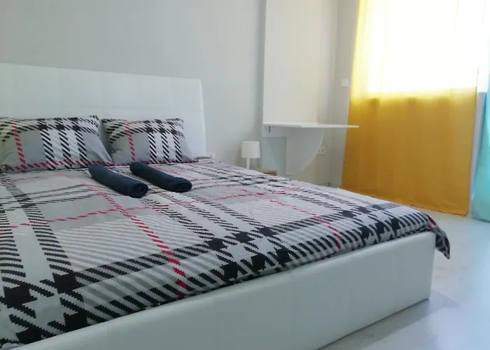 Tiara 152 アパート ソフィア