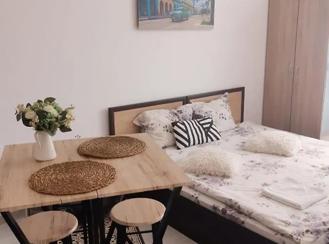 Tiara 152 アパート